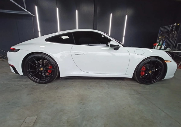 Porsche 911 cena 540000 przebieg: 34500, rok produkcji 2020 z Warszawa małe 137